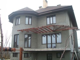 Casa 3 etaje-Cricova,6ari,365 m2-110000 euro foto 5