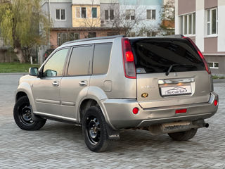 Nissan X-Trail foto 4