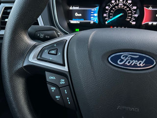 Ford Fusion foto 11