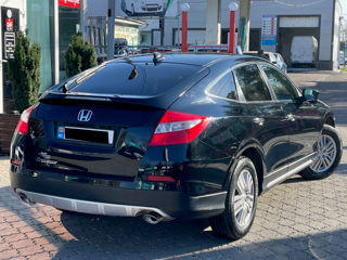 Honda Crosstour foto 3