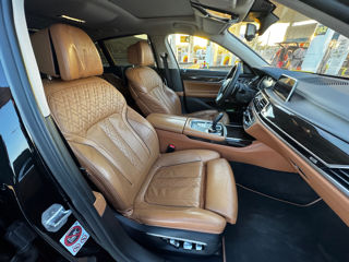 BMW 7 Series foto 8