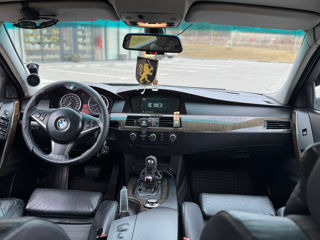 BMW 5 Series foto 8