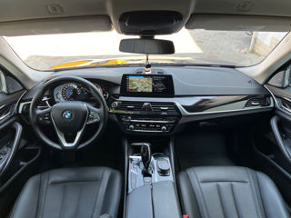 BMW 5 Series foto 8