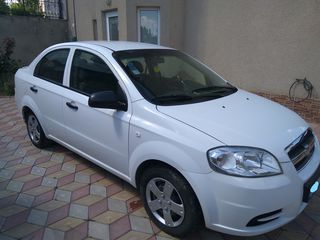 Chevrolet Aveo foto 3