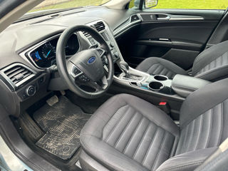 Ford Fusion foto 9