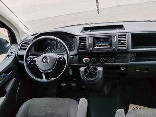 Volkswagen Caravelle foto 10