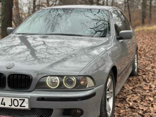 BMW 5 Series foto 2