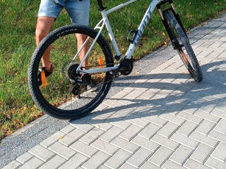 Giant bicicleta nouă 10.000 lei