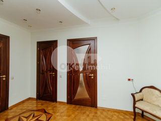 Apartament cu 4 camere, 173 m², Centru, Chișinău foto 18