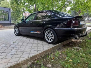 BMW 3 Series foto 6