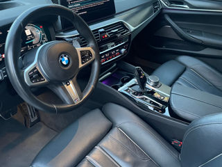 BMW 5 Series foto 4