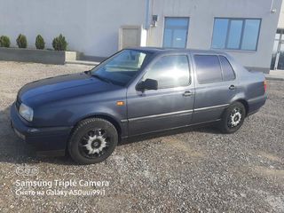 Volkswagen Vento foto 5