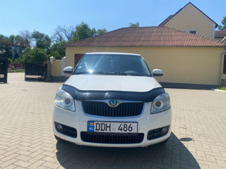 Skoda Fabia фото 1