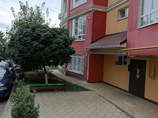 Apartament cu 1 cameră, 43 m², Centru, Chișinău foto 2