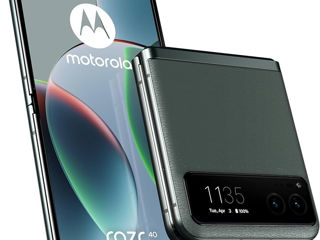 Motorola razr 40 8/256gb nou