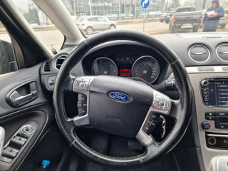 Ford S-Max foto 9