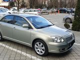 Toyota Avensis foto 6