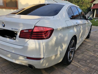 BMW 5 Series foto 6