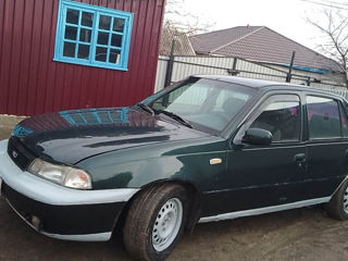 Daewoo Nexia foto 2