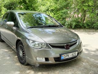 Honda Civic Hibrid foto 1