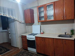 Apartament cu 1 cameră, 35 m², Botanica, Chișinău foto 3