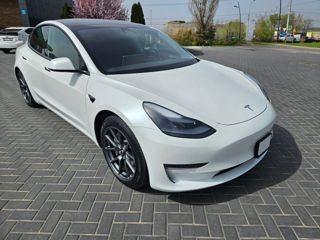 Tesla Model 3 foto 3