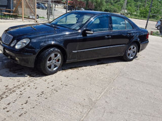 Mercedes E-Class foto 3