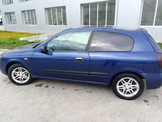 Nissan Almera foto 3