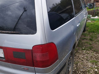 Volkswagen Sharan foto 3
