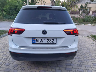 Volkswagen Tiguan foto 5