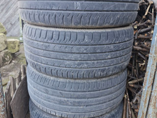 Продам летние шины 245/40 R19 Run Flat