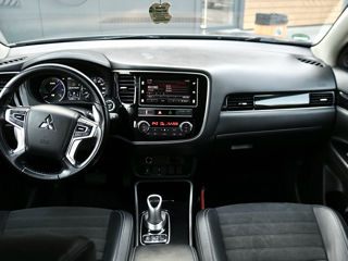 Mitsubishi Outlander foto 6