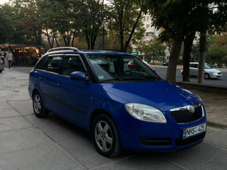 Skoda Fabia foto 2