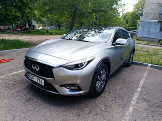 Infiniti Q30 фото 5