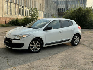 Renault Megane foto 2