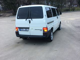 Volkswagen T4 foto 4