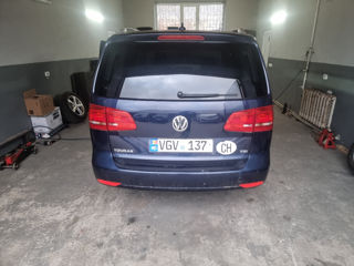 Volkswagen Touran foto 6