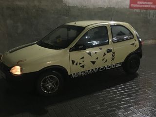 Opel Corsa foto 2