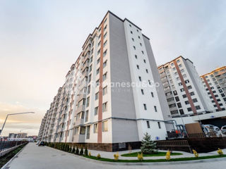 Apartament cu 2 camere, 70 m², Buiucani, Chișinău foto 17