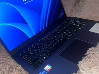 Laptopu Asus X515 foto 2