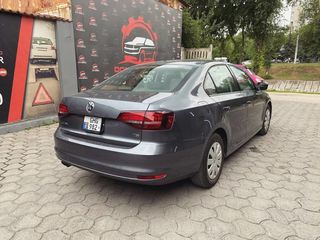 Volkswagen Jetta 2017 - Chirie Auto - Авто Прокат - Rent a Car foto 3