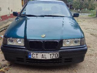 BMW 3 Series foto 8