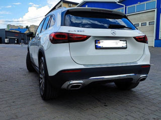 Mercedes GLA foto 2