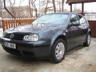 Volkswagen Golf foto 1