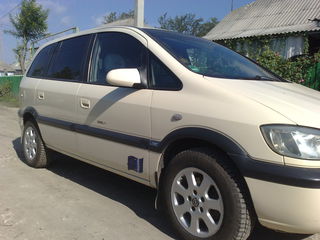 Opel Zafira foto 3