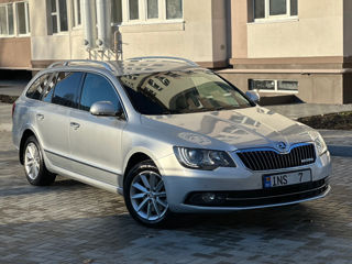 Skoda Superb foto 3