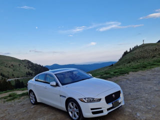 Jaguar XE foto 7