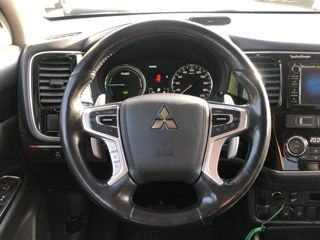 Mitsubishi Outlander foto 9