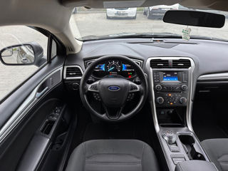 Ford Fusion foto 11