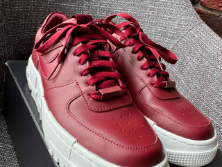 Nike Air Force 1 Pixel Team Red foto 0
